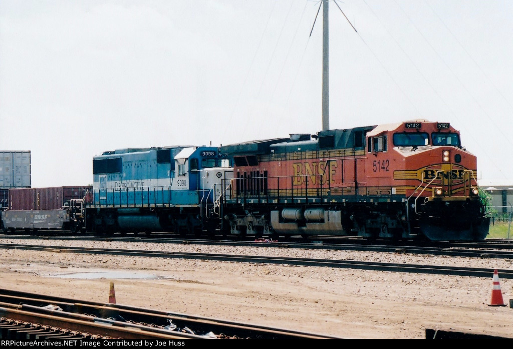 BNSF 5142 West